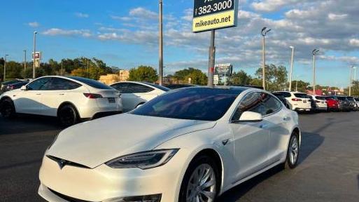 TESLA MODEL S 2019 5YJSA1E26KF304041 image